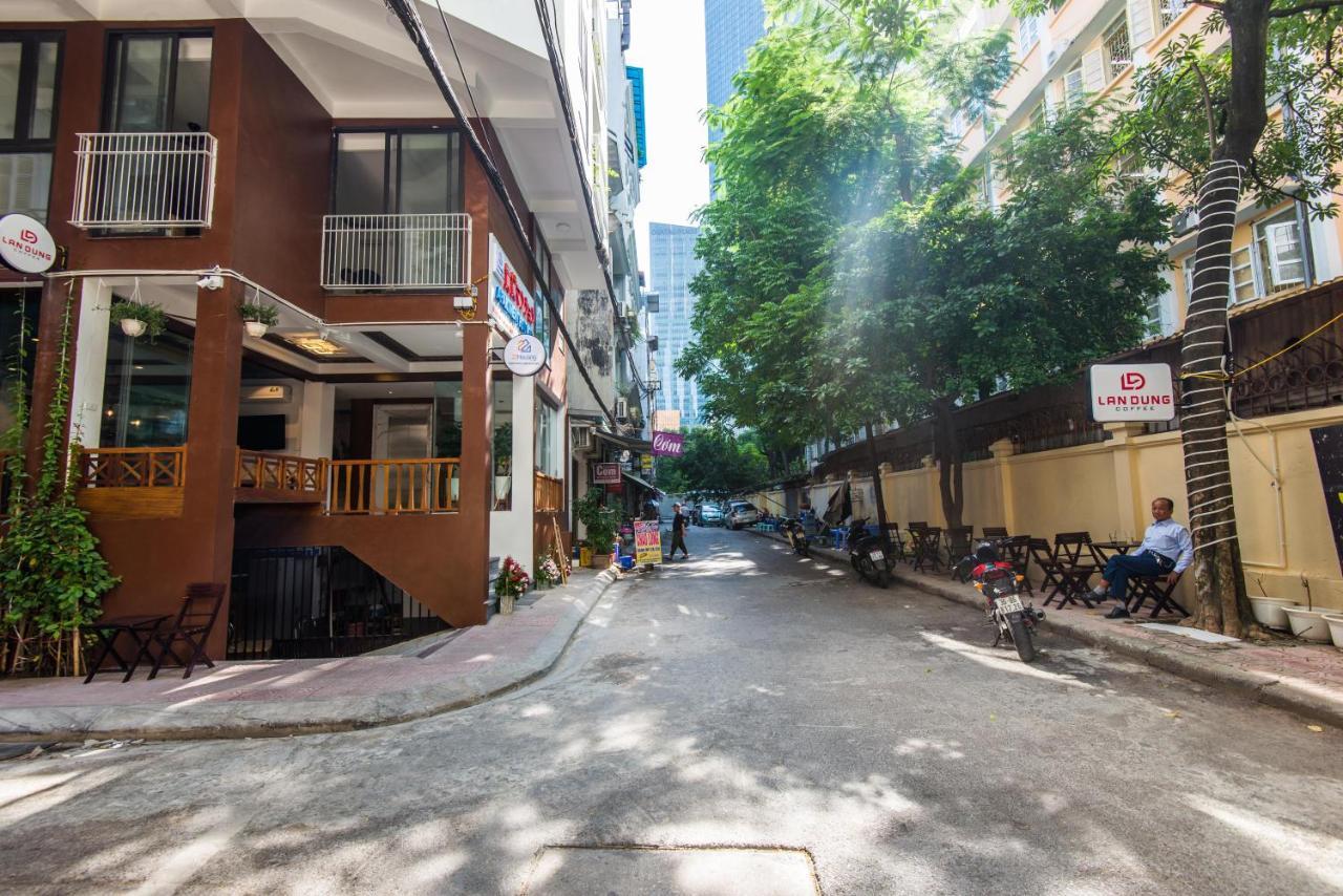 22Housing Hotel & Apartment 81 Linh Lang Hanoi Dış mekan fotoğraf