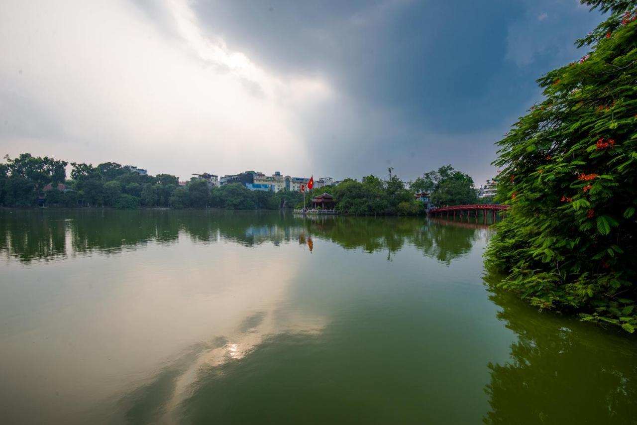 22Housing Hotel & Apartment 81 Linh Lang Hanoi Dış mekan fotoğraf